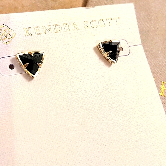 NEW Kendra Scott Perry Stud Earrings in Gold Green Apatite - Picture 5 of 6